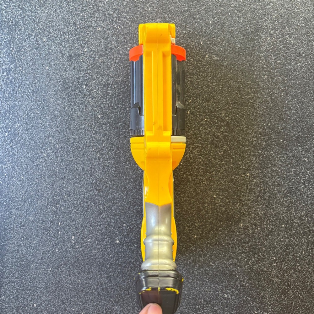 Nerf Maverick REV-6 Yellow Gray‎ Toy Blaster Gun Revolver Kids - Picture 4 of 5